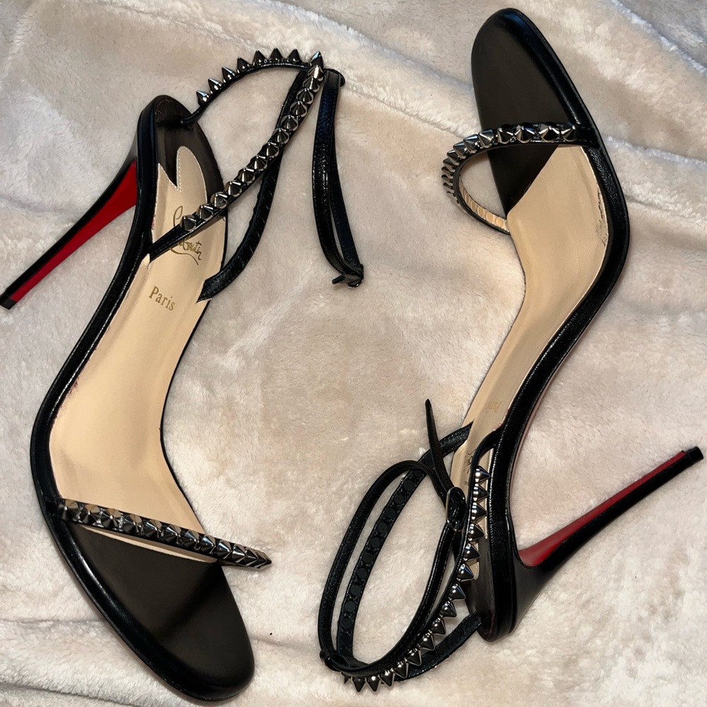 Brand new Christian Louboutin so me size 39